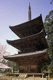 一乗寺三重塔 (国宝)